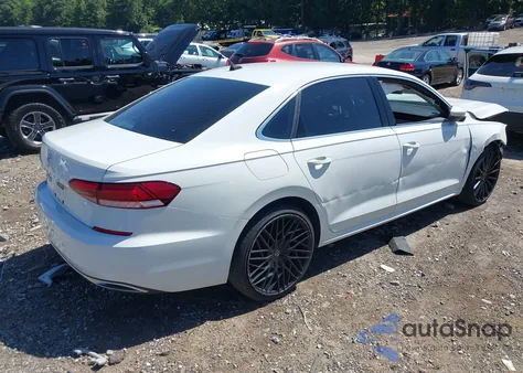 2020 Volkswagen Passat Se z USA, uszkodzony, nr VIN 1VWSA7A39LC015300